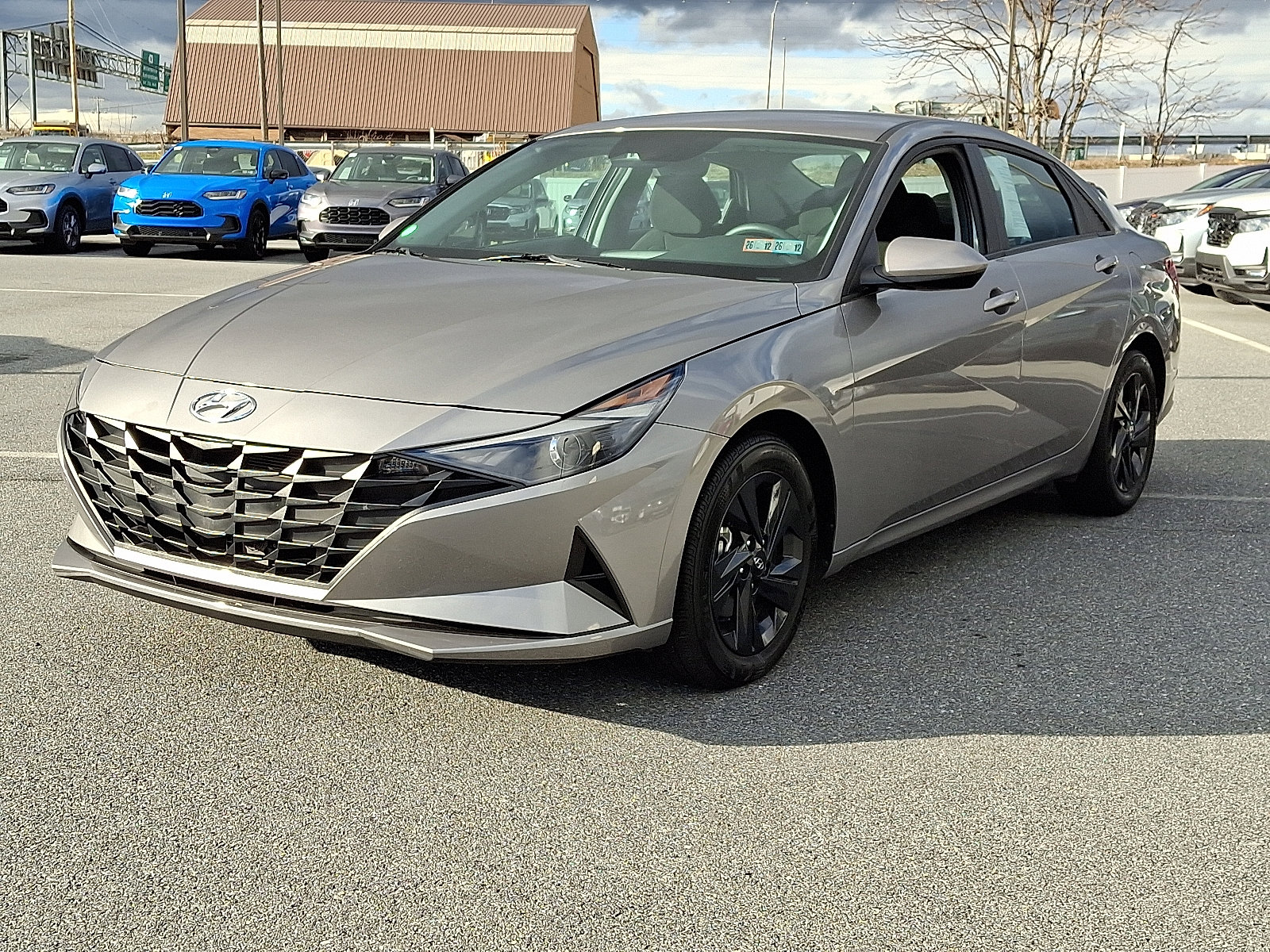 Used 2023 Hyundai Elantra Blue w/ Preferred Accessory Package image 3