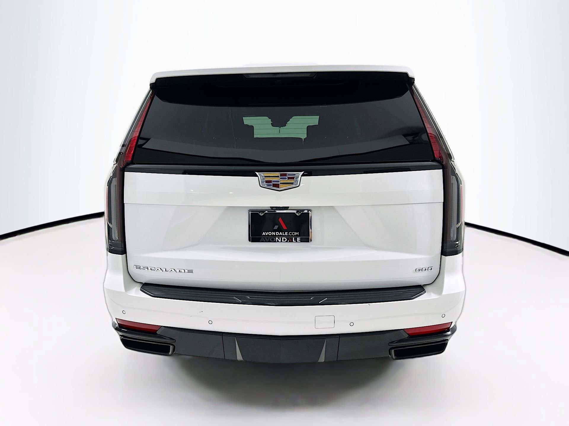 Used 2023 Cadillac Escalade ESV Sport Platinum w/ Heavy-Duty Trailer Package AWD/4WD image 7