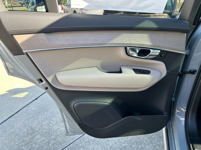 New 2026 Volvo XC90 B6 Plus image 13