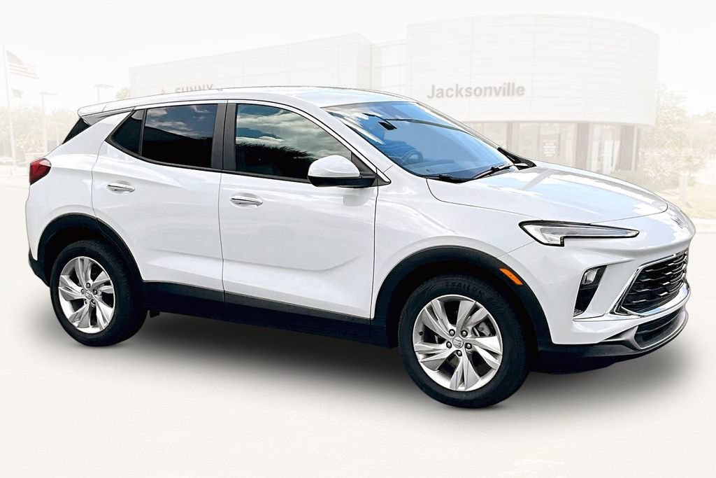 Used 2025 Buick Encore GX Preferred FWD image 3