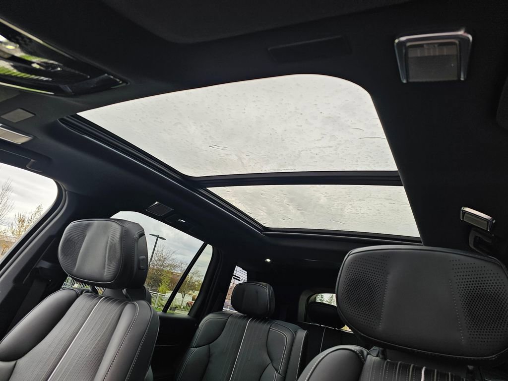 New 2026 Cadillac Vistiq Luxury image 24