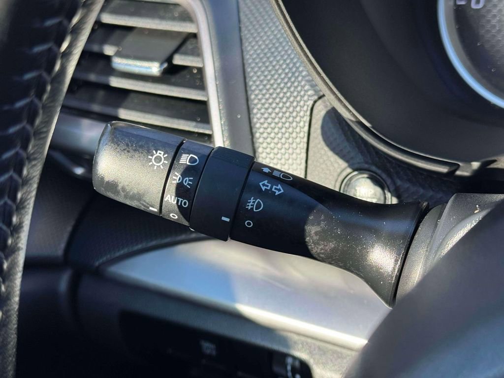 Used 2023 Subaru Forester Premium image 21