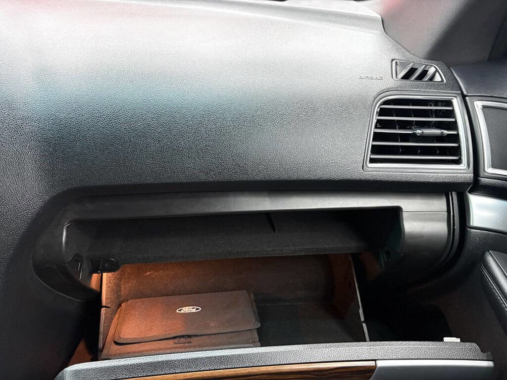 Used 2016 Ford Explorer Limited image 24