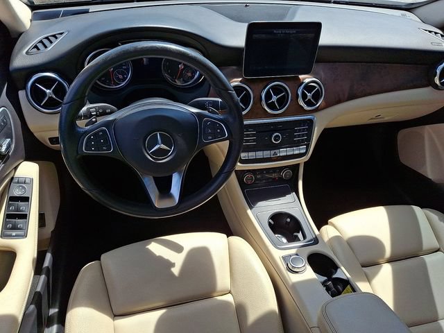 Used 2018 Mercedes-Benz GLA 250 4MATIC image 2