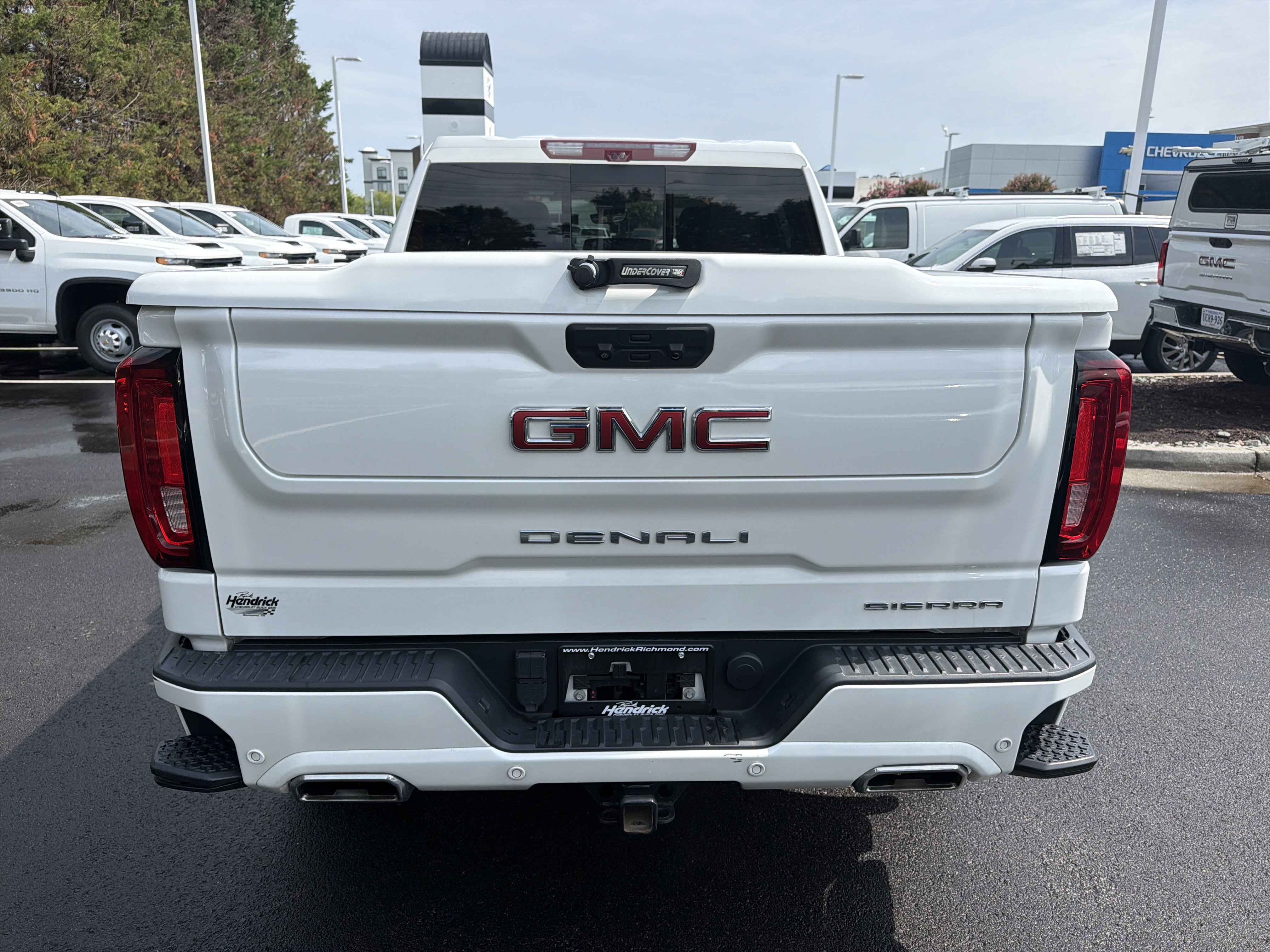 Used 2023 GMC Sierra 1500 Denali AWD/4WD image 9
