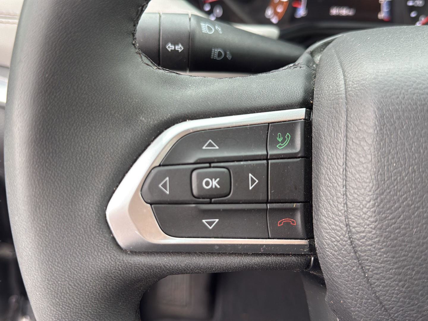 Used 2025 Jeep Compass Limited image 11