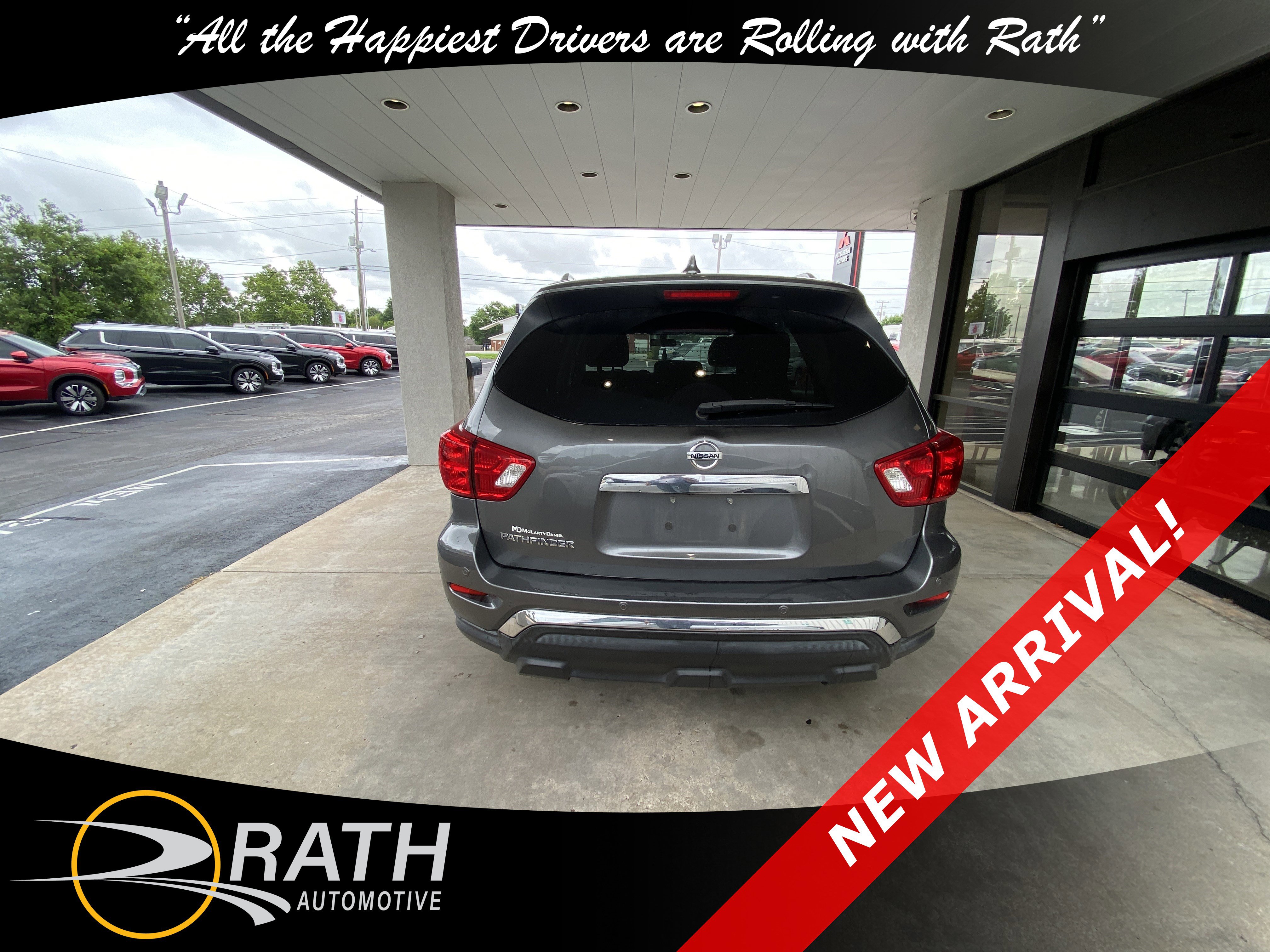 Used 2020 Nissan Pathfinder S FWD image 9
