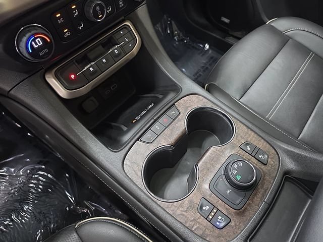 Used 2023 GMC Acadia Denali AWD/4WD image 25