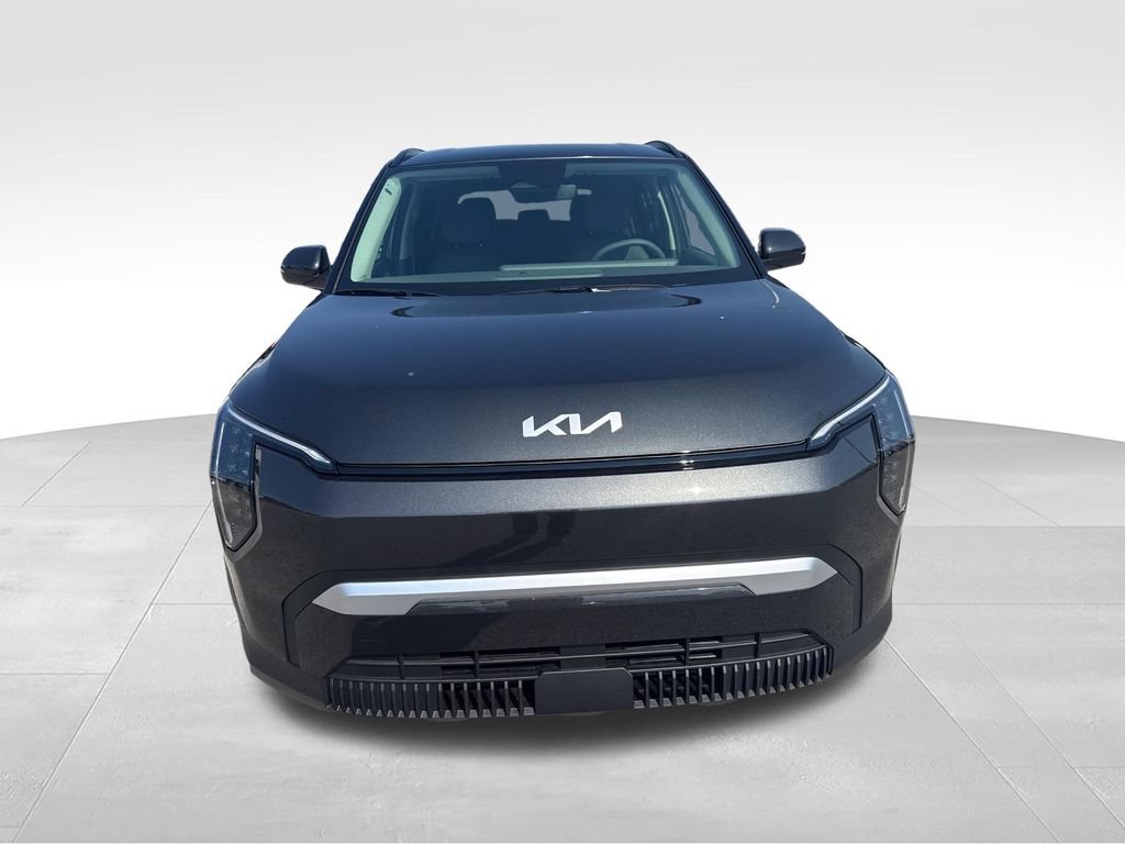 New 2027 Kia EV3 Wind AWD/4WD image 8