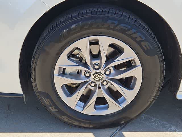 Used 2023 Toyota Sienna XLE FWD image 13