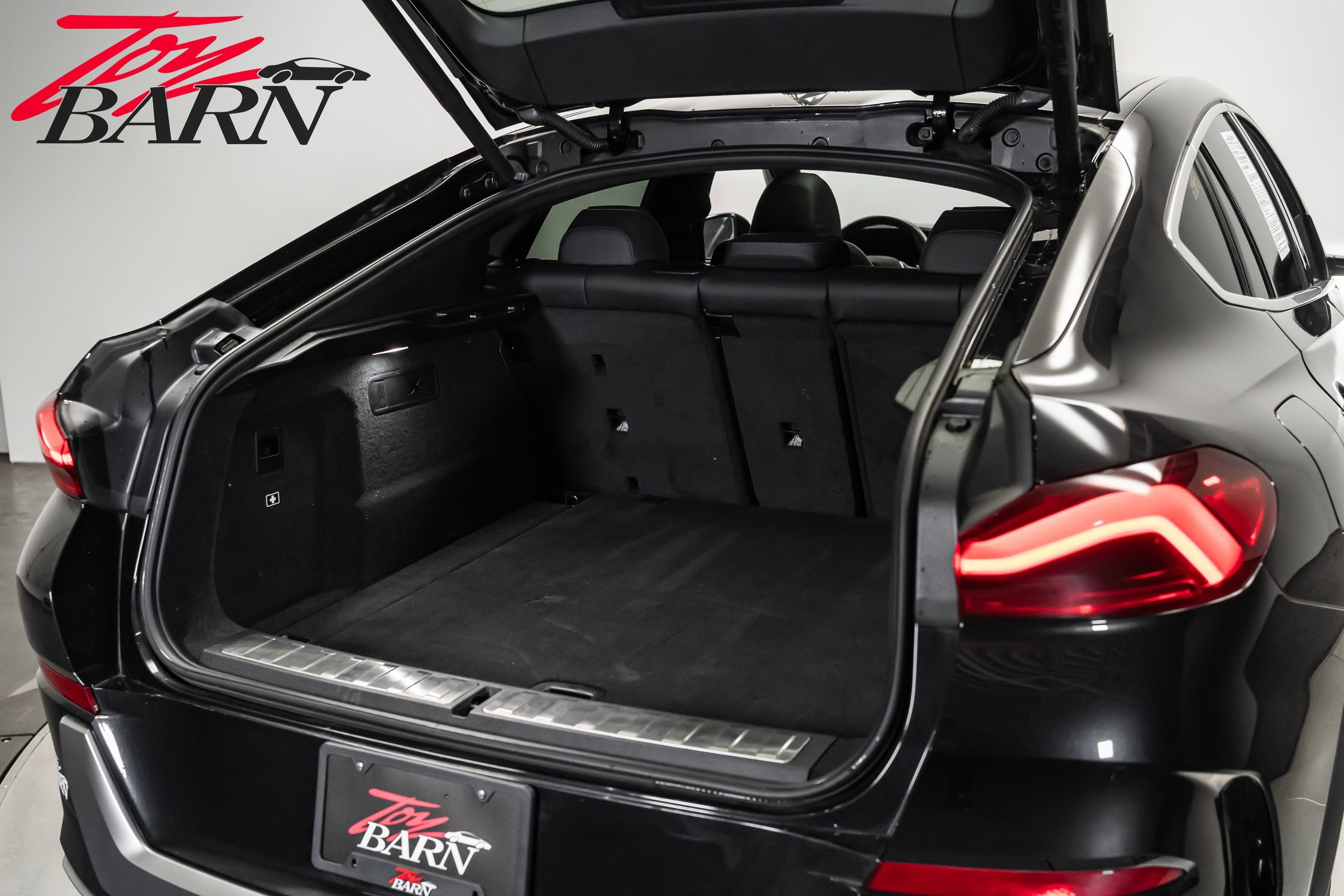 Used 2023 BMW X6 xDrive40i w/ Premium Package image 42