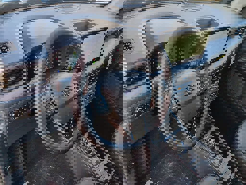 New 2025 Ford Maverick Lariat w/ Black Appearance Package image 10