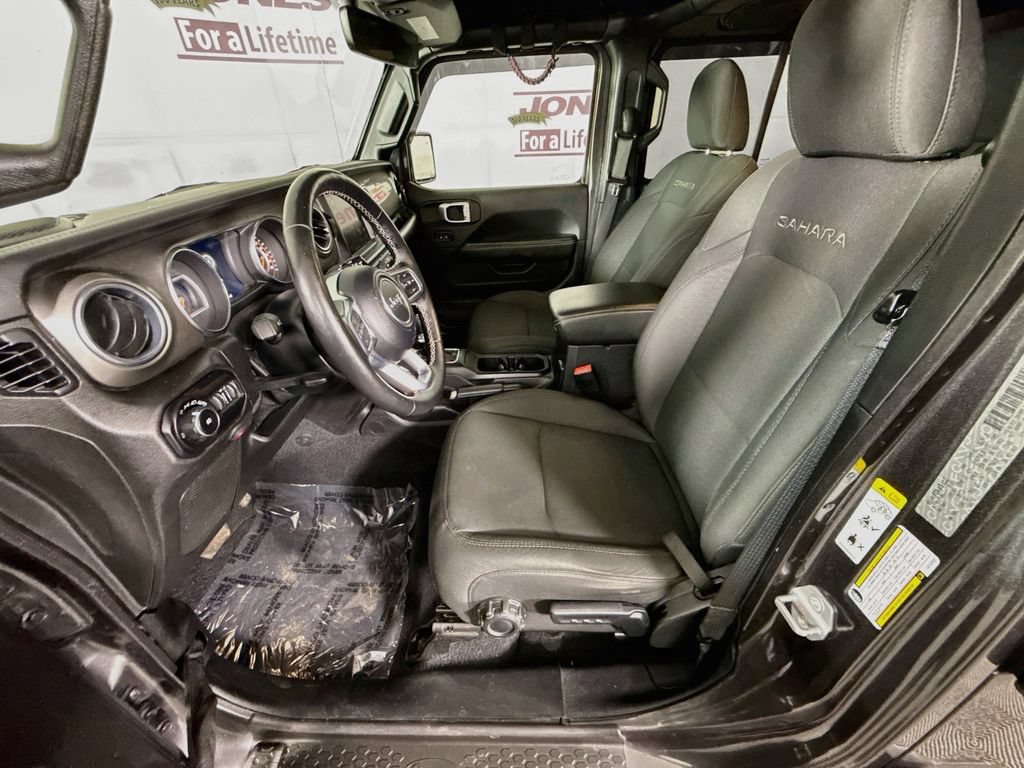 Used 2020 Jeep Wrangler Unlimited Sahara AWD/4WD image 24