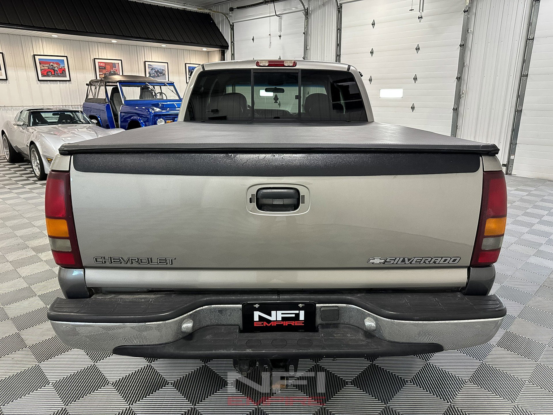 Used 2000 Chevrolet Silverado 1500 LS image 9
