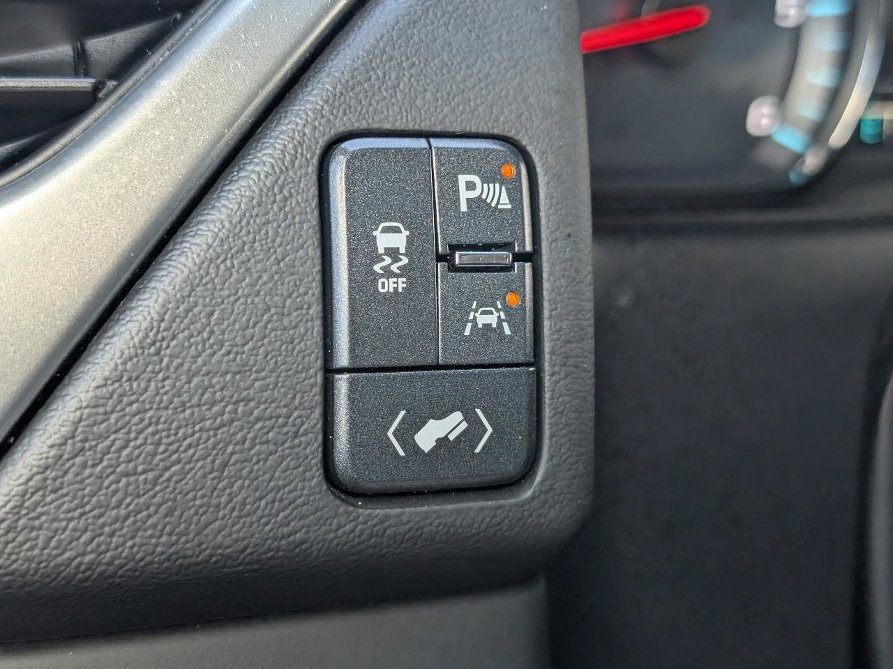 Used 2020 Chevrolet Suburban Premier RWD image 14