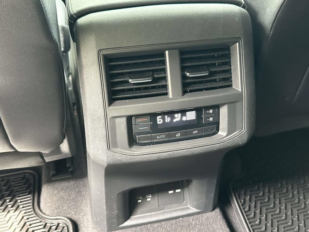 Used 2023 Volkswagen Atlas SE AWD/4WD image 19