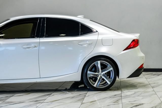 Used 2017 Lexus IS 200t w/ Premium Package RWD image 15