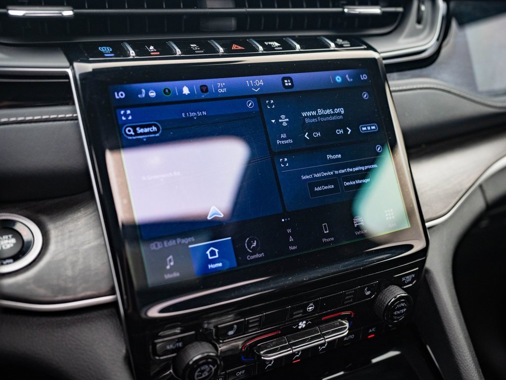 Used 2023 Jeep Grand Cherokee 4WD 4xe image 31