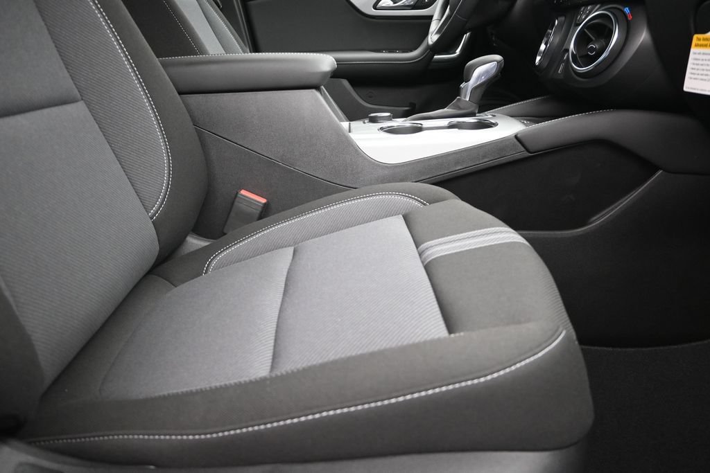 New 2026 Chevrolet Blazer LT w/ Convenience Package FWD image 25