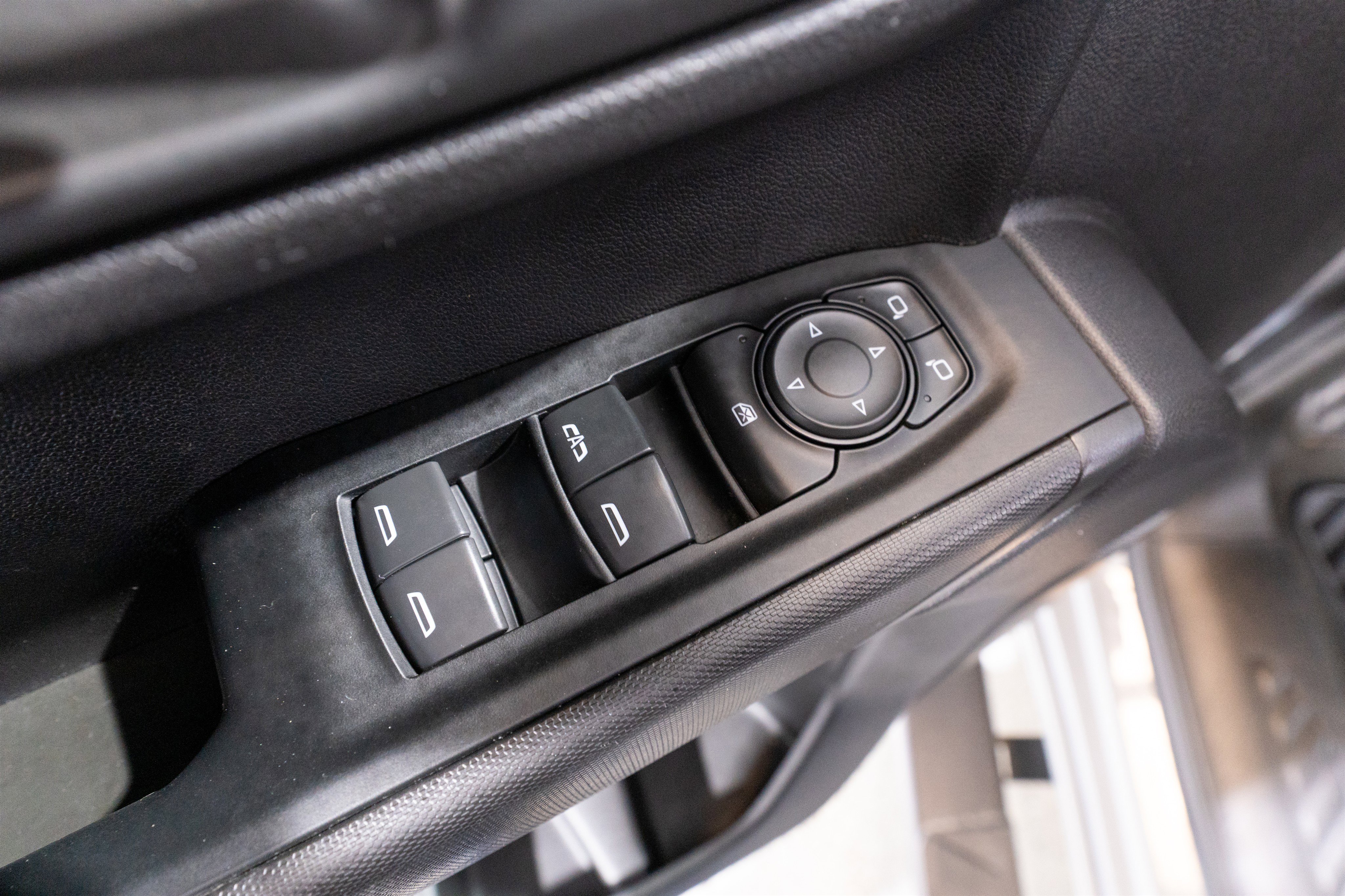 Used 2024 Chevrolet Silverado 1500 Custom image 14