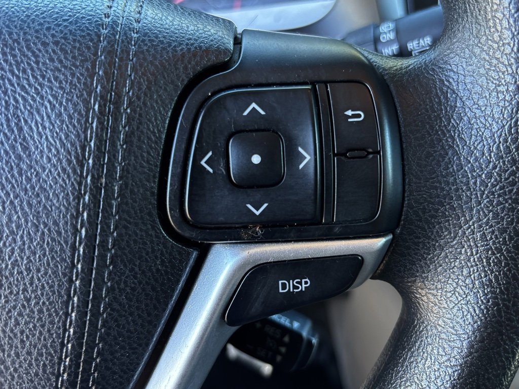 Used 2017 Toyota Sienna LE image 19