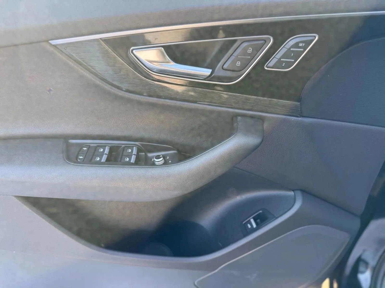 Used 2017 Audi Q7 2.0T Premium image 38