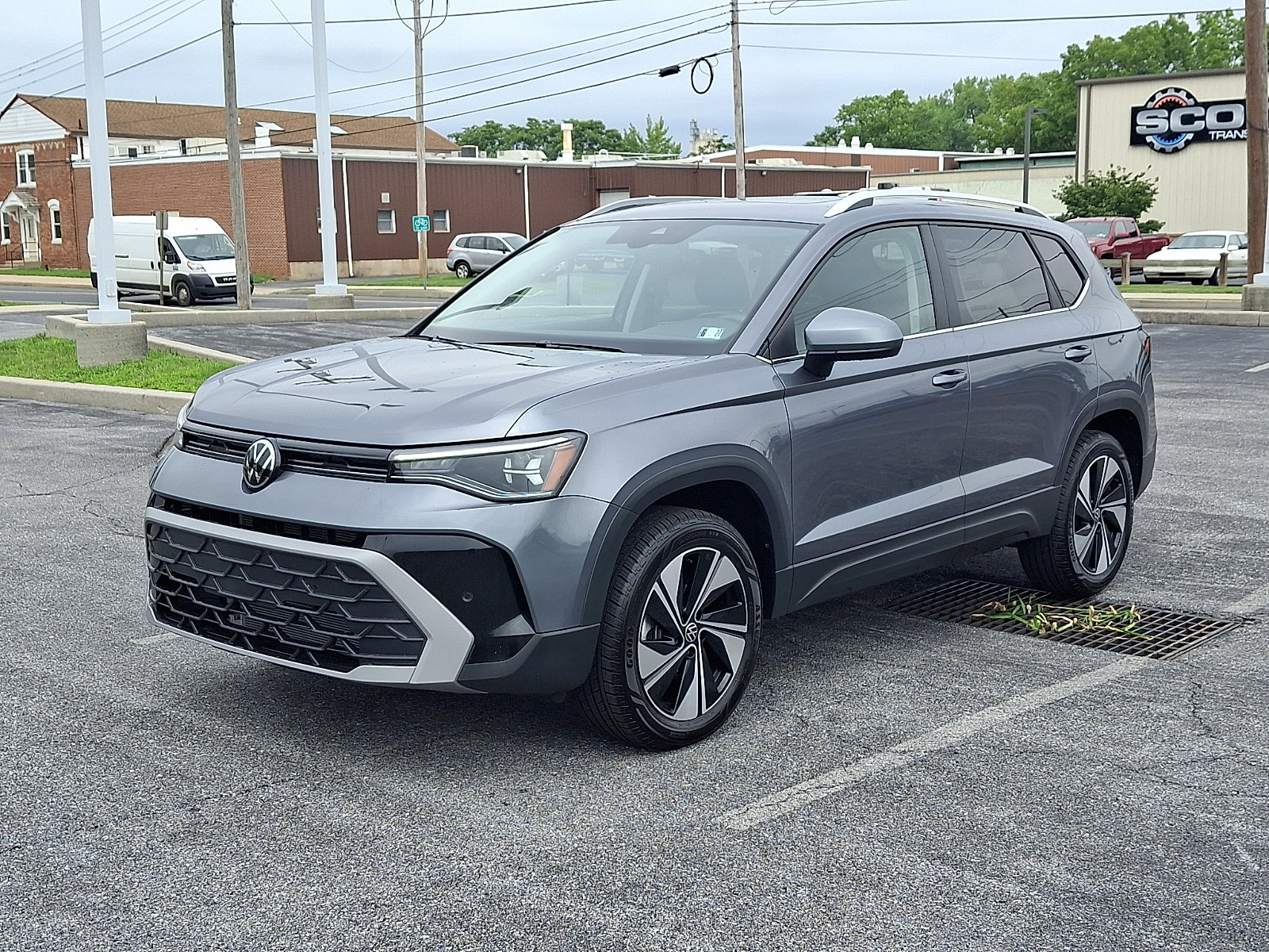 New 2026 Volkswagen Taos SE AWD/4WD image 3
