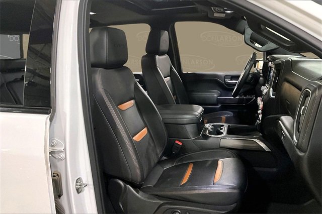 Used 2023 GMC Sierra 2500 AT4 w/ AT4 Preferred Package image 16