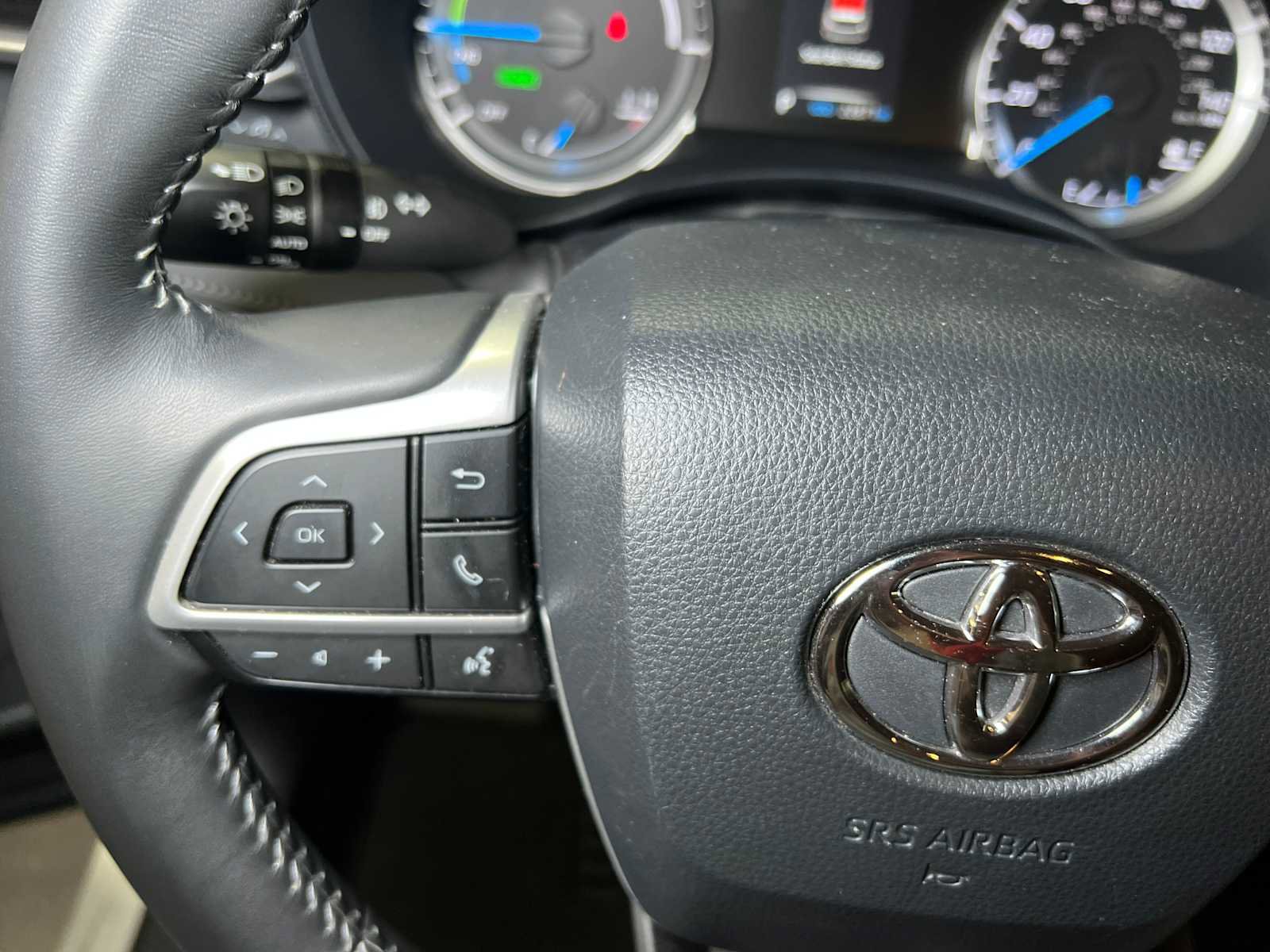 Used 2022 Toyota Highlander LE image 27