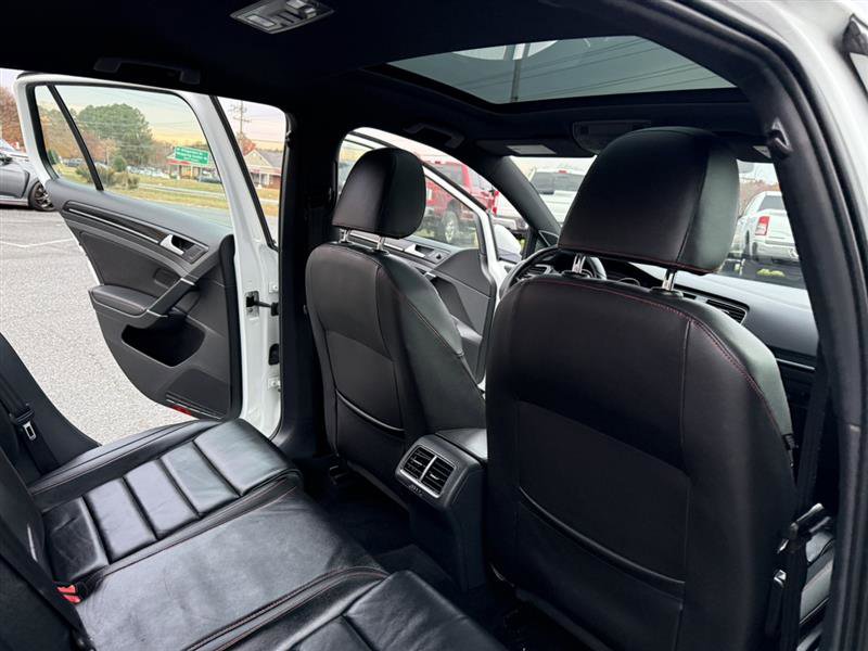 Used 2015 Volkswagen GTI Autobahn w/ Lighting Package (SEL) image 18