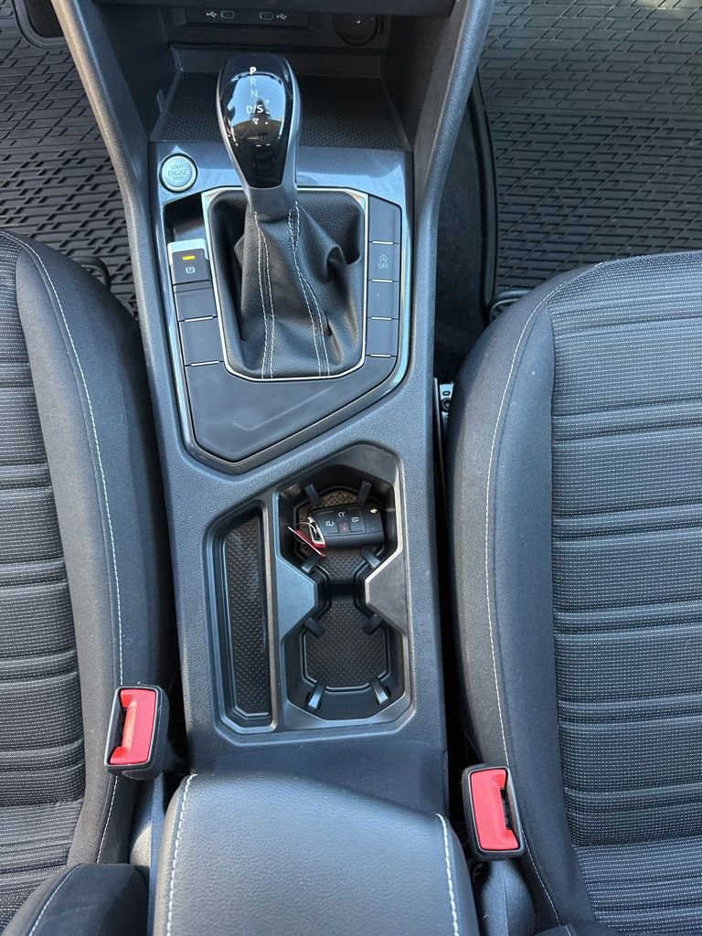 Used 2024 Volkswagen Tiguan S image 33