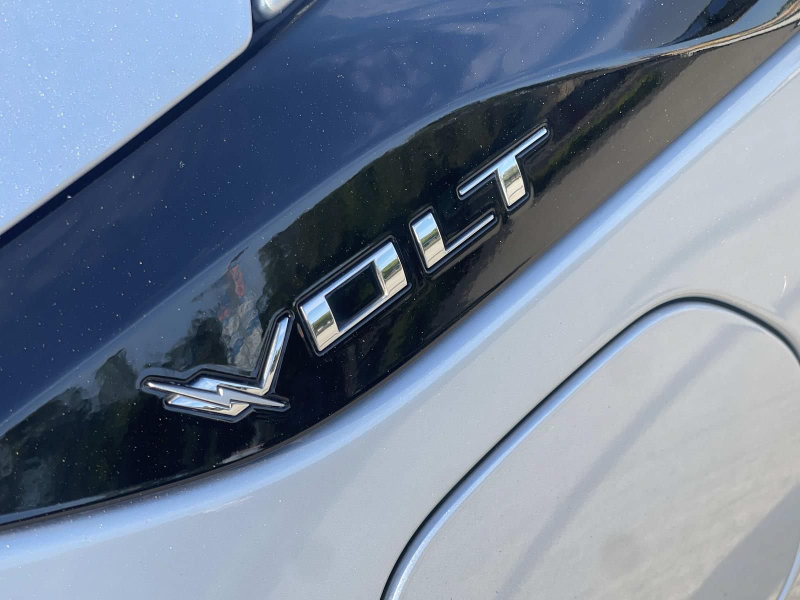 Used 2018 Chevrolet Volt LT w/ LT Driver Confidence Package FWD image 5