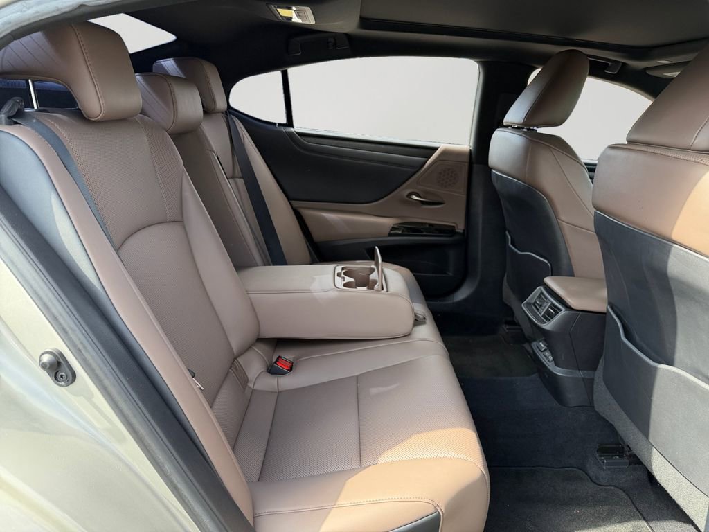 Used 2022 Lexus ES 350 350 w/ Premium Package image 8