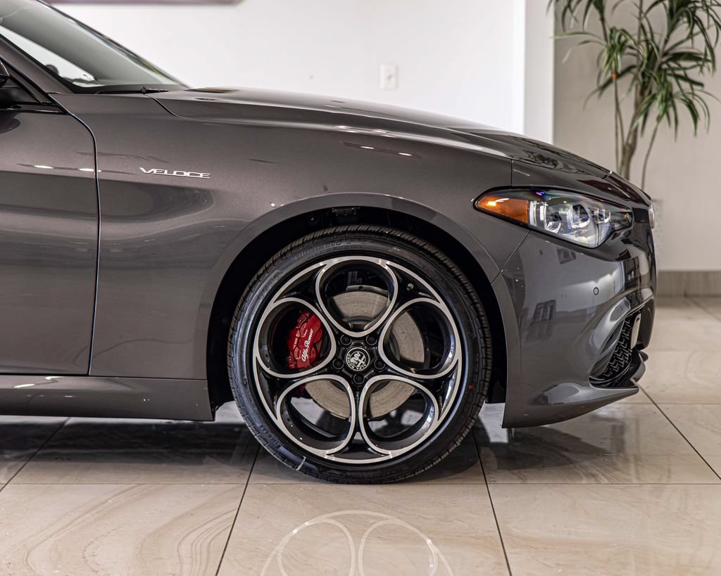 New 2026 Alfa Romeo Giulia AWD w/ Driving Assist Package image 10