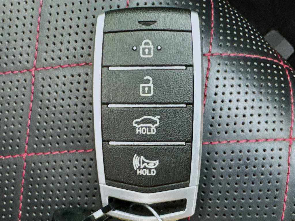 Used 2019 Genesis G70 3.3T Advanced w/ Sport Package RWD image 38