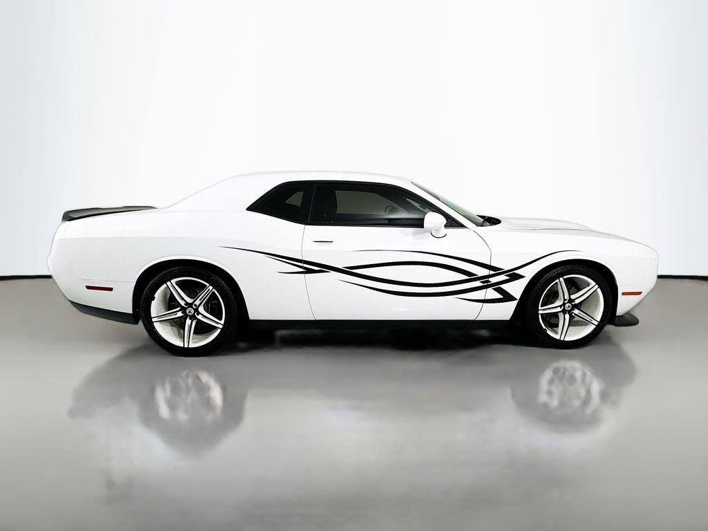 Used 2019 Dodge Challenger R/T w/ Driver Convenience Group image 9