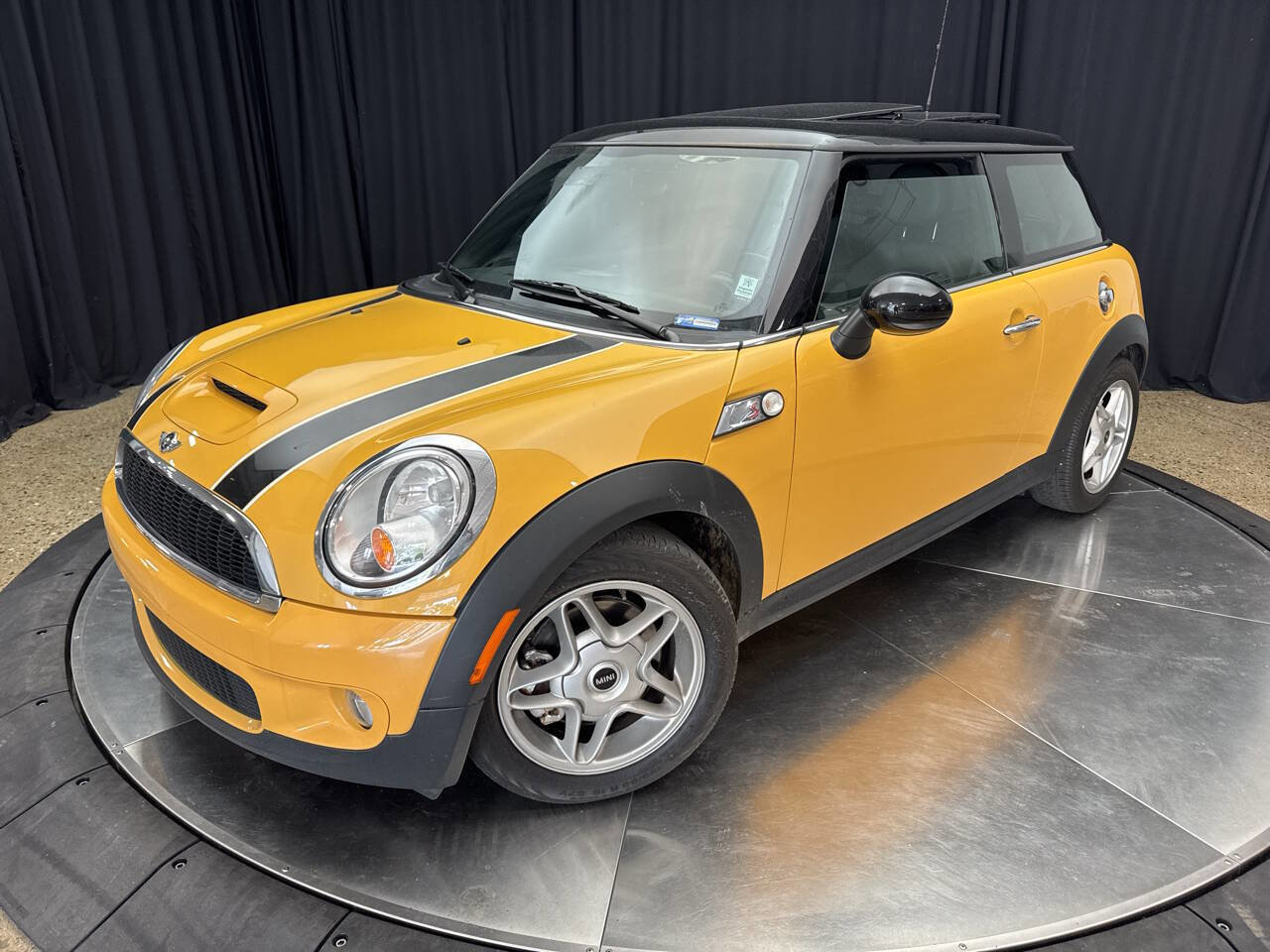Used 2009 MINI Cooper S image 3