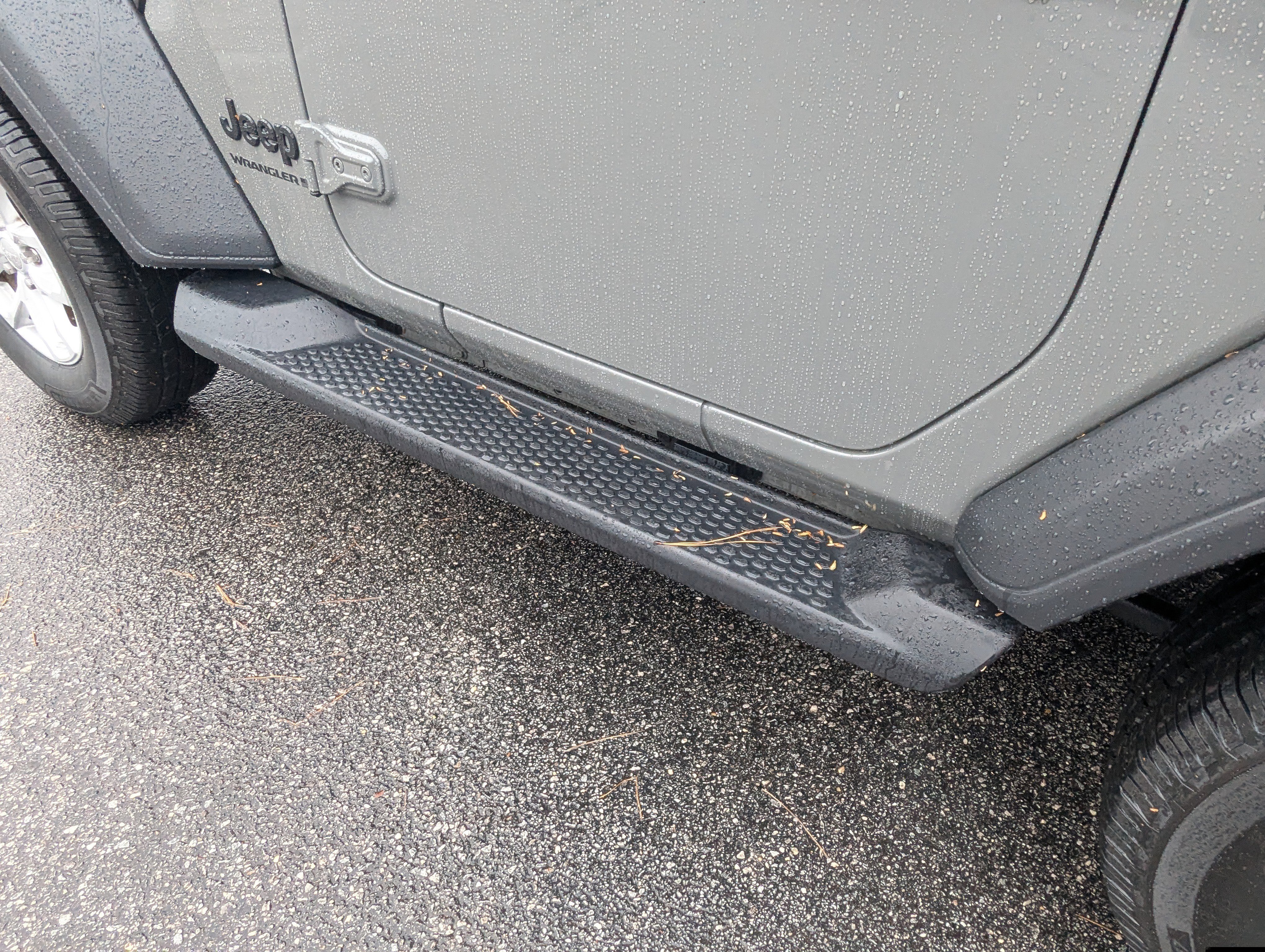 Used 2023 Jeep Wrangler Sport S image 26