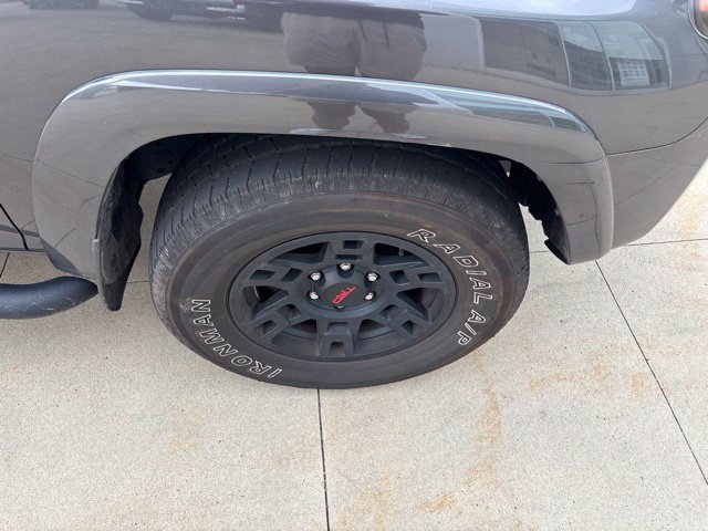 Used 2023 Toyota 4Runner SR5 RWD image 9