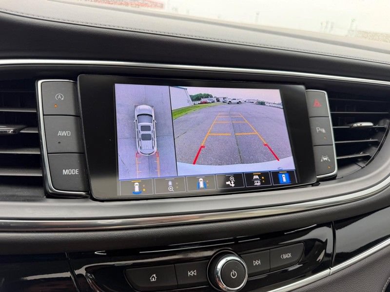 Used 2022 Buick Enclave Avenir w/ Avenir Technology Package AWD/4WD image 24