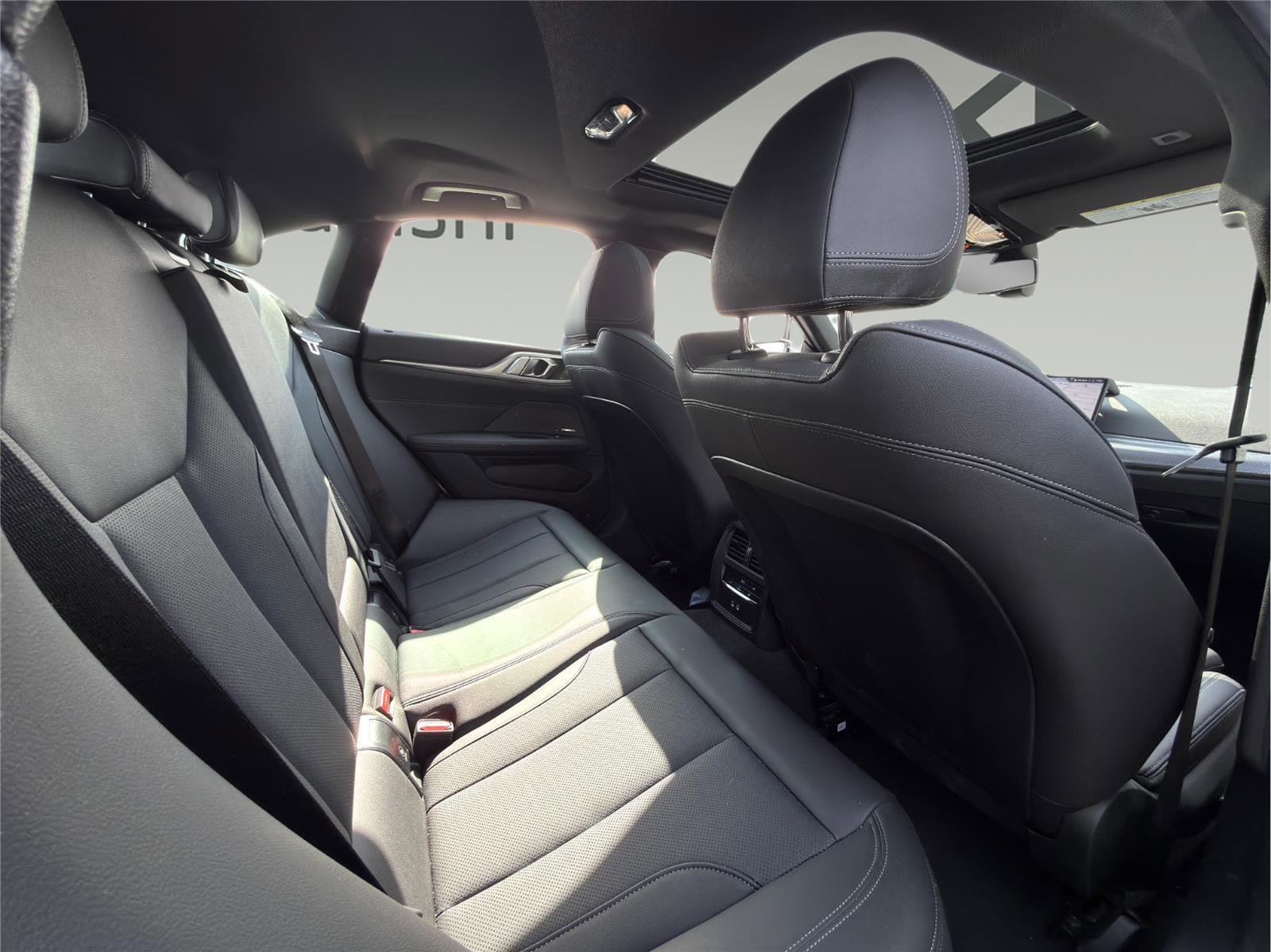 Used 2025 BMW 430i xDrive w/ Premium Package image 21