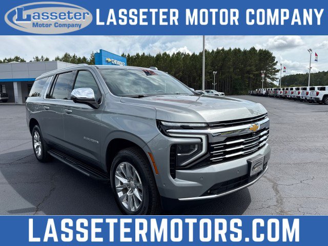 Used 2025 Chevrolet Suburban Premier RWD image 1