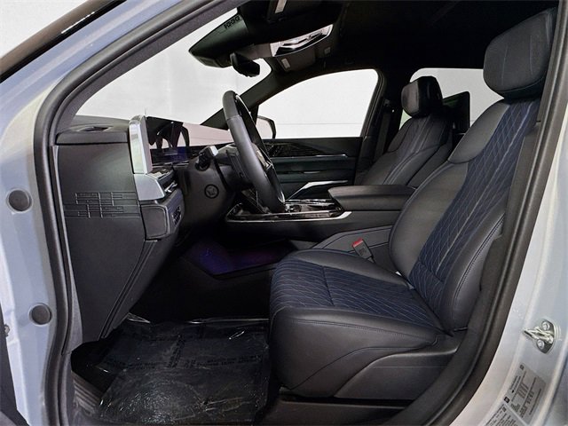 New 2025 Cadillac Escalade IQ Luxury 1 w/ Smart Trailering package image 12