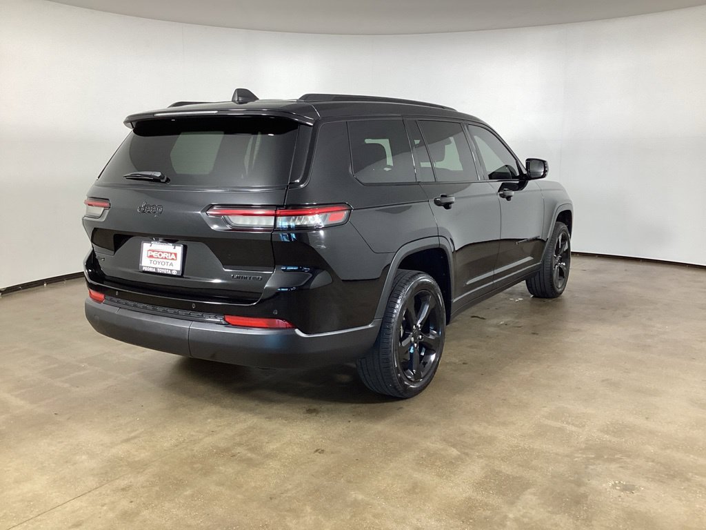 Used 2024 Jeep Grand Cherokee L Limited w/ Black Appearance Package AWD/4WD image 6