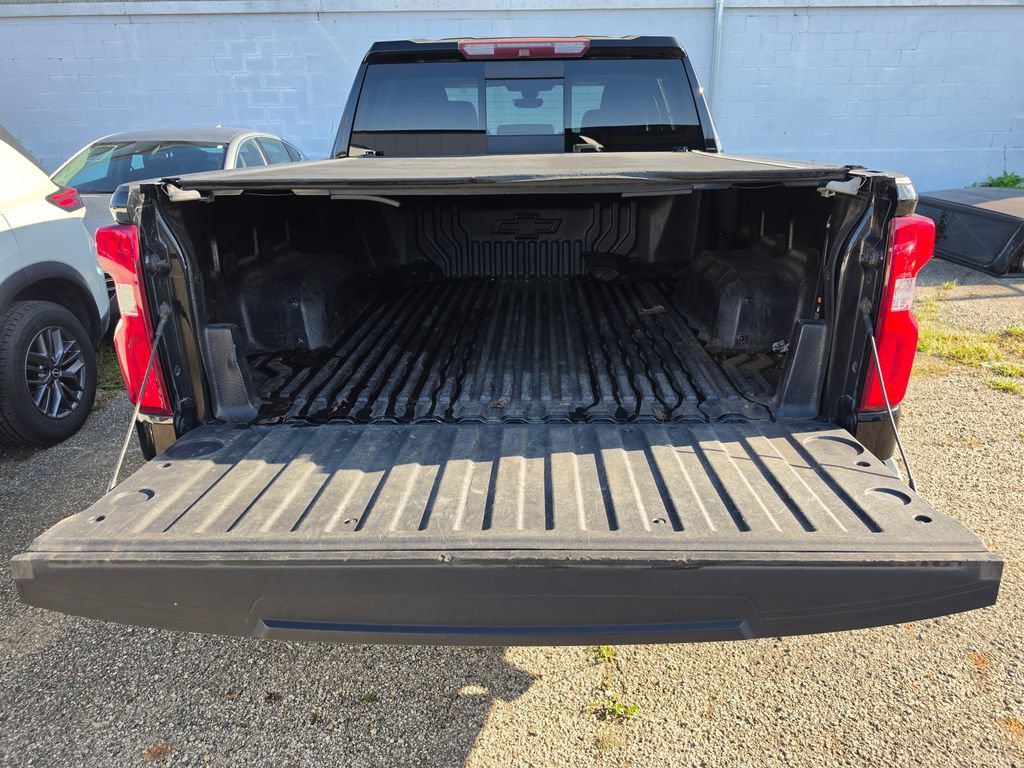 Used 2019 Chevrolet Silverado 1500 LTZ w/ LTZ Premium Package AWD/4WD image 8