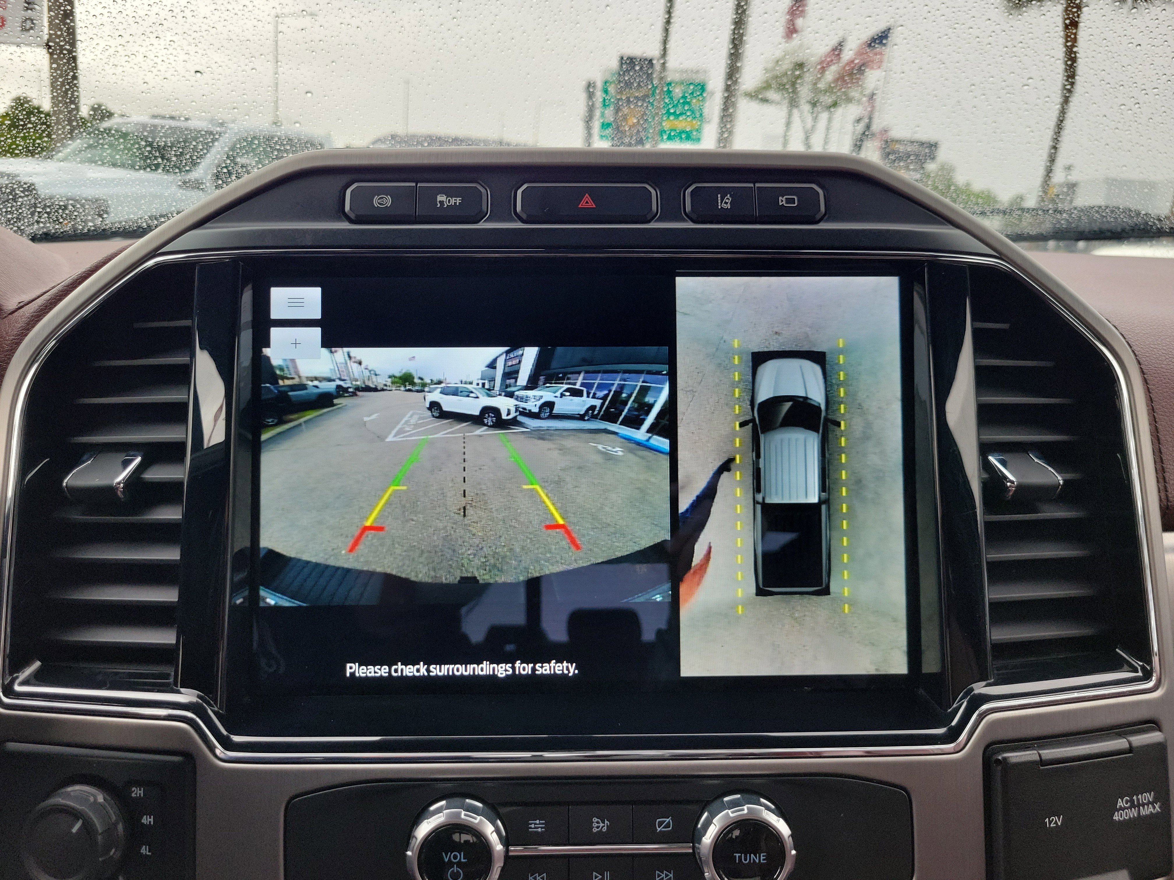 Used 2022 Ford F350 Platinum image 11