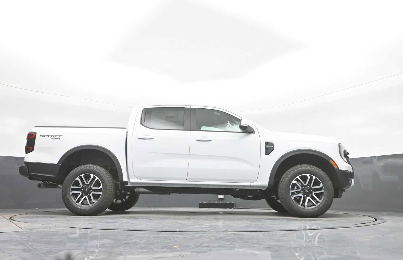 New 2025 Ford Ranger Lariat image 24