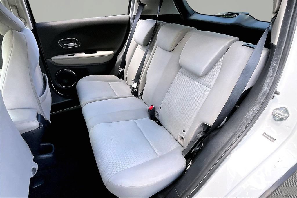 Used 2019 Honda HR-V EX image 16