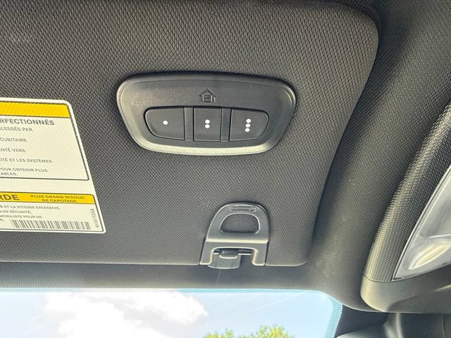 Used 2023 Jeep Compass Latitude w/ Sun and Sound Group AWD/4WD image 16
