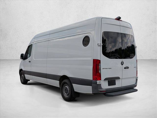 Used 2021 Mercedes-Benz Sprinter 2500 image 9